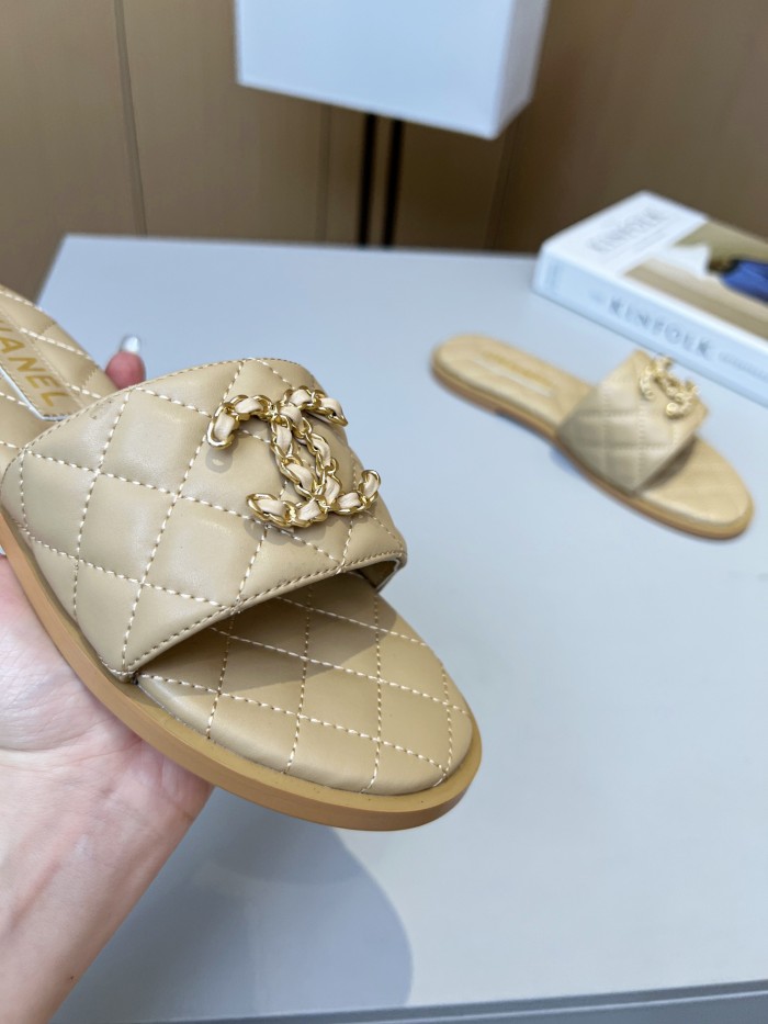 Chanel shoes 010 XM 012