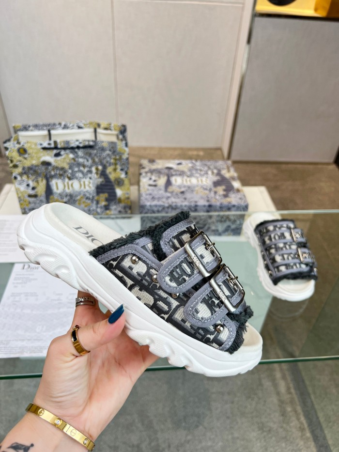 Dior shoes 001 XM 042