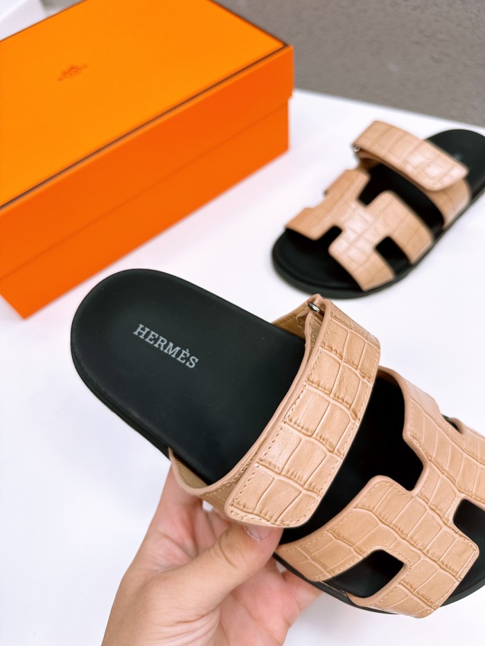 HERMÈS CHYPRE SANDALS 011 XM 052