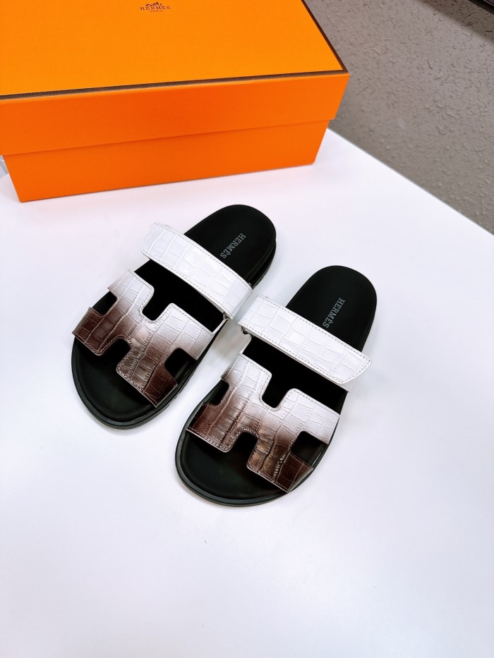 HERMÈS CHYPRE SANDALS 011 XM 052