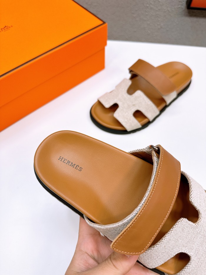 HERMÈS CHYPRE SANDALS 008 XM 052