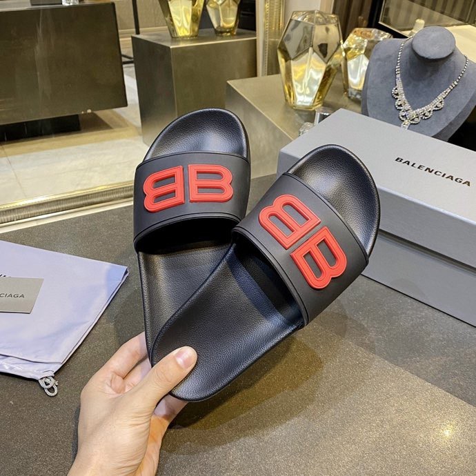 BALENCIAGA shoes 003 XM 531