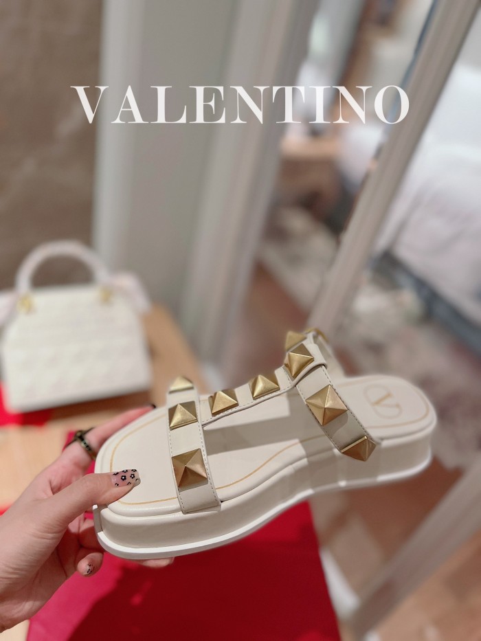 Valentino shoes 008 XM 082
