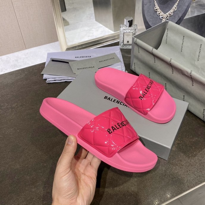 BALENCIAGA shoes 001 XM 531