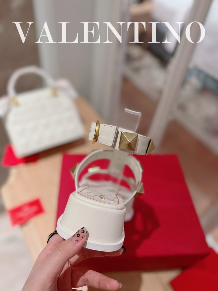 Valentino shoes 009 XM 082