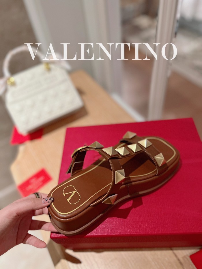 Valentino shoes 008 XM 082