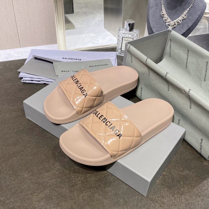 BALENCIAGA shoes 001 XM 531