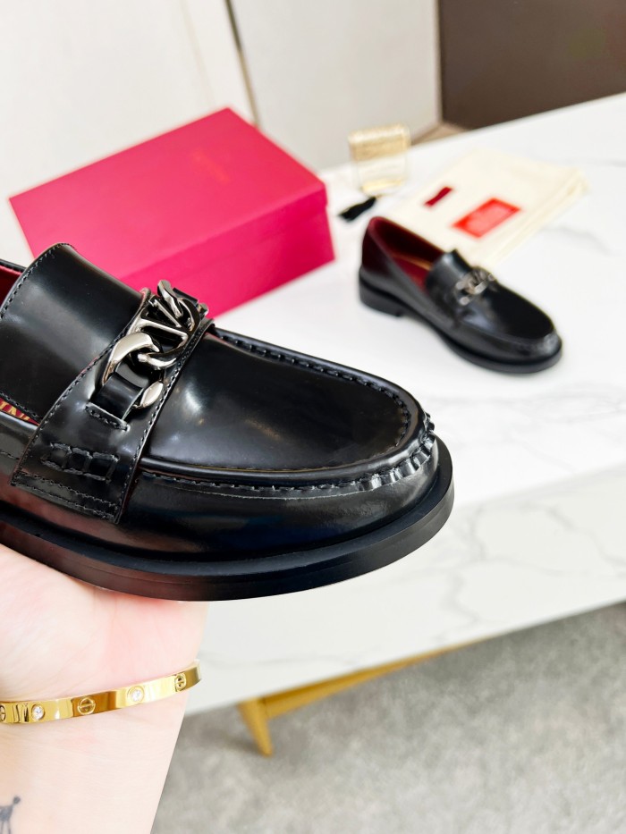 Valentino shoes 004 XM 082