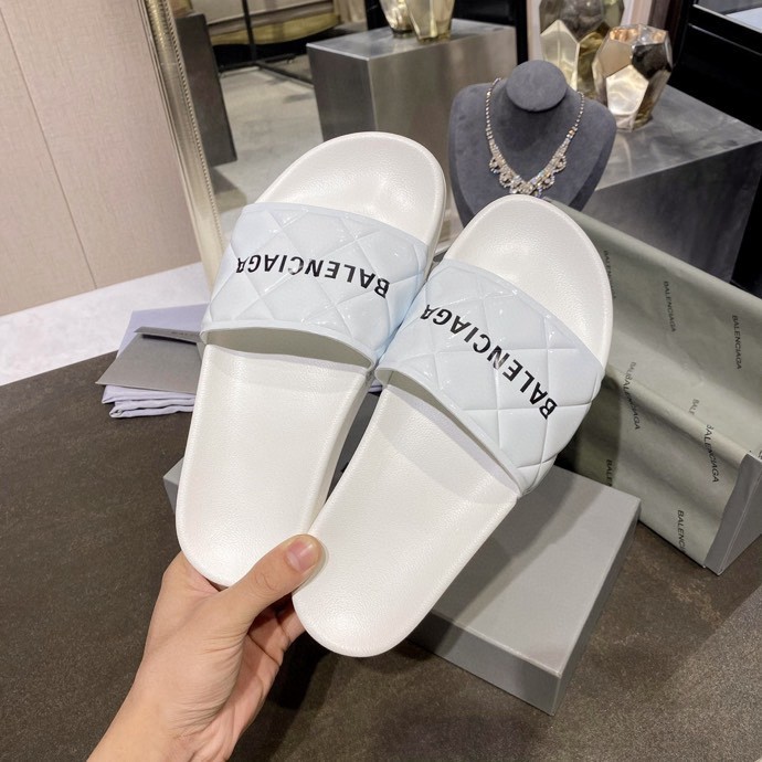 BALENCIAGA shoes 001 XM 531