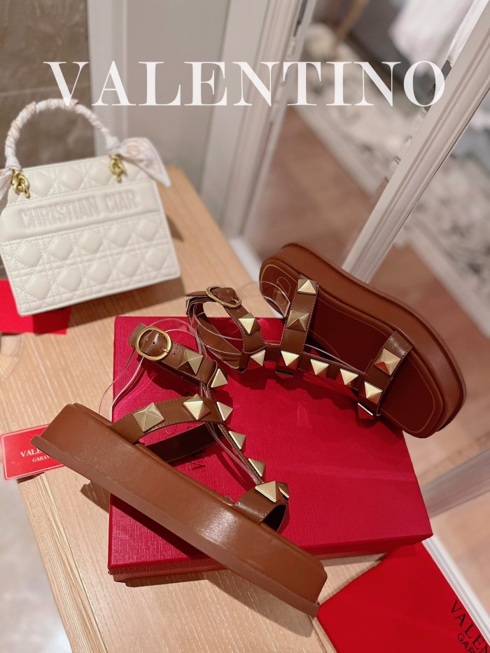 Valentino shoes 009 XM 082