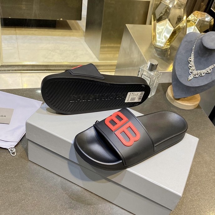 BALENCIAGA shoes 003 XM 531