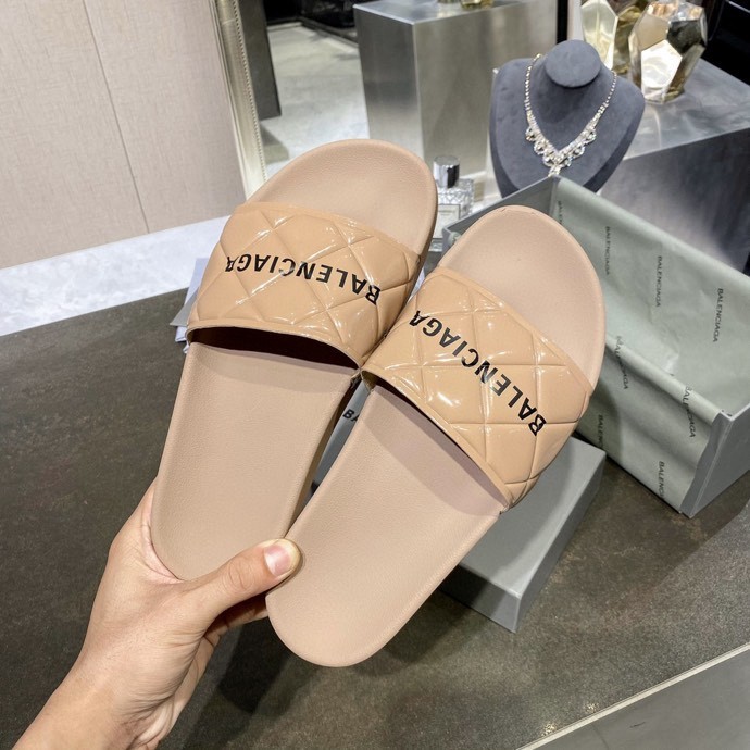 BALENCIAGA shoes 001 XM 531