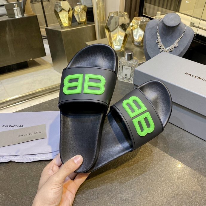 BALENCIAGA shoes 003 XM 531