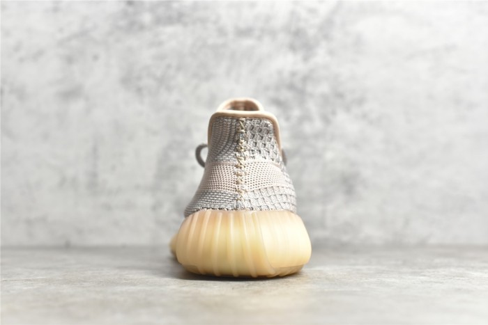 Yeezy 350 Boost V2 shoes XM 053 04