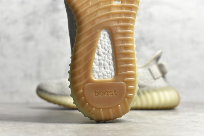Yeezy 350 Boost V2 shoes XM 053 02