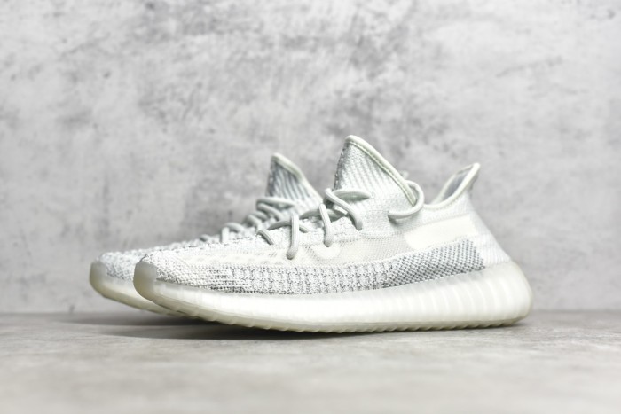 Yeezy 350 Boost V2 shoes XM 053 01