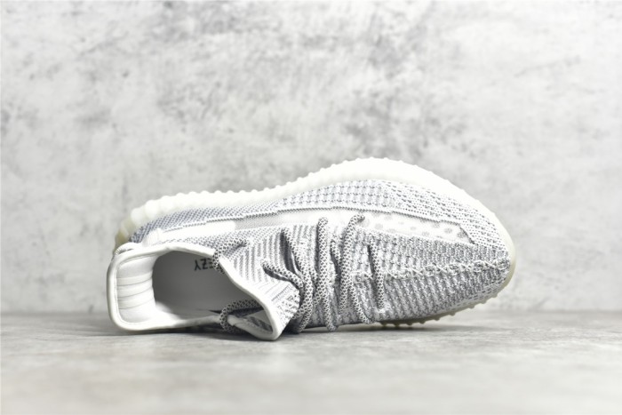 Yeezy 350 Boost V2 shoes XM 053 02