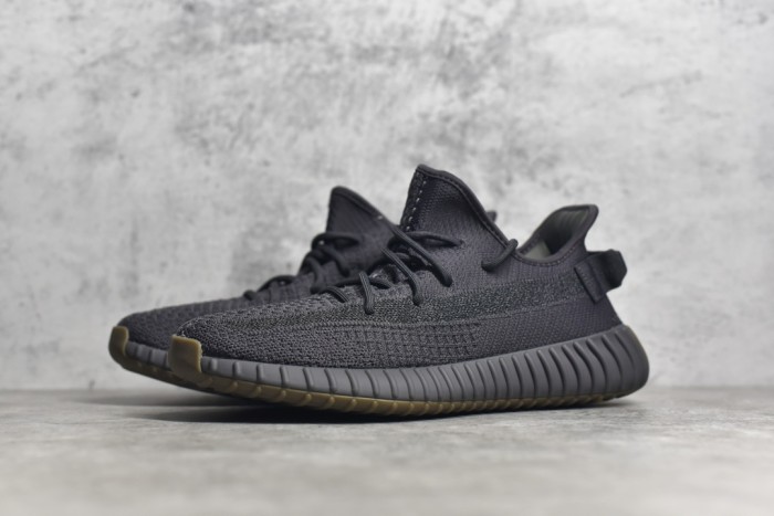 Yeezy 350 Boost V2 shoes XM 053 01