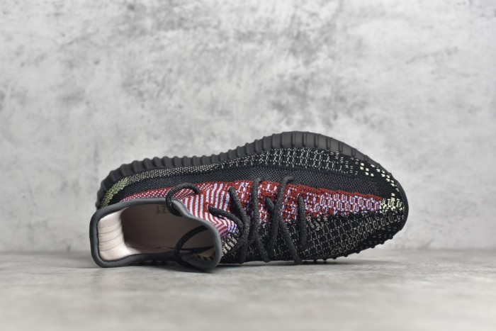 Yeezy 350 Boost V2 shoes XM 053 02
