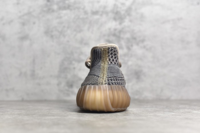 Yeezy 350 Boost V2 shoes XM 053 01
