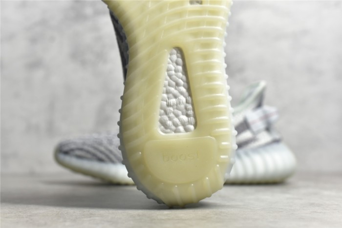 Yeezy 350 Boost V2 shoes XM 053 02
