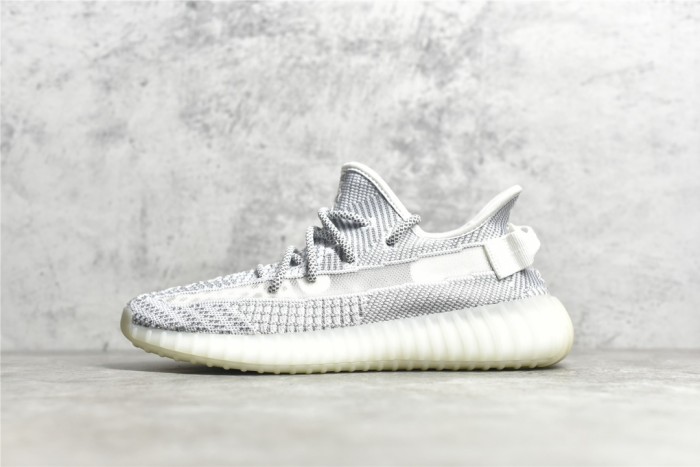 Yeezy 350 Boost V2 shoes XM 053 02