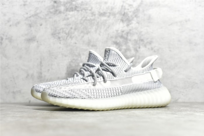 Yeezy 350 Boost V2 shoes XM 053 02