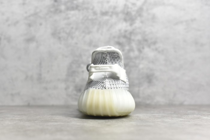 Yeezy 350 Boost V2 shoes XM 053 02