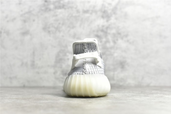 Yeezy 350 Boost V2 shoes XM 053 02