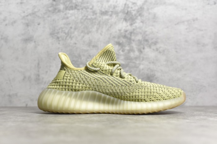 Yeezy 350 Boost V2 shoes XM 053 01
