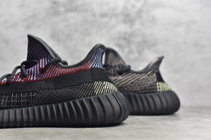 Yeezy 350 Boost V2 shoes XM 053 02
