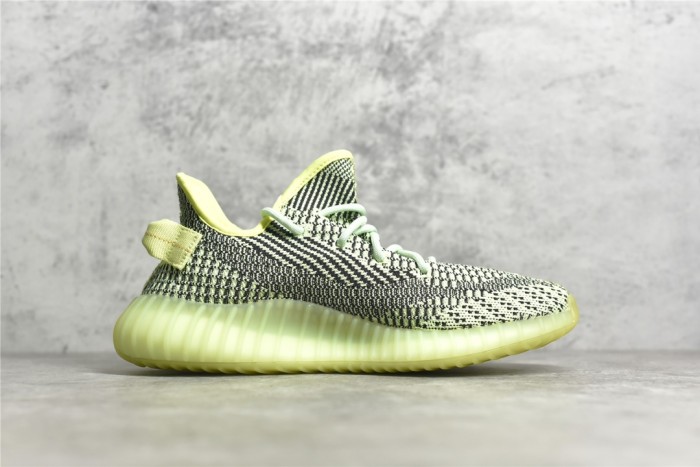 Yeezy 350 Boost V2 shoes XM 053 04