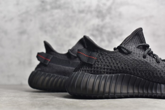 Yeezy 350 Boost V2 shoes XM 053 03