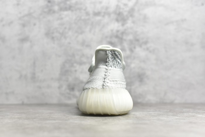 Yeezy 350 Boost V2 shoes XM 053 01