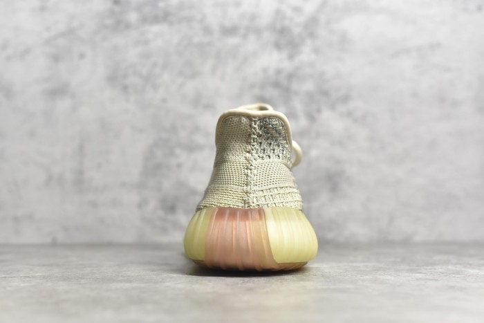 Yeezy 350 Boost V2 shoes XM 053 01
