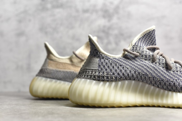 Yeezy 350 Boost V2 shoes XM 053 01