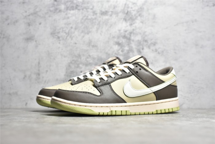 NIKE Dunk Low shoes 002 XM 072 01