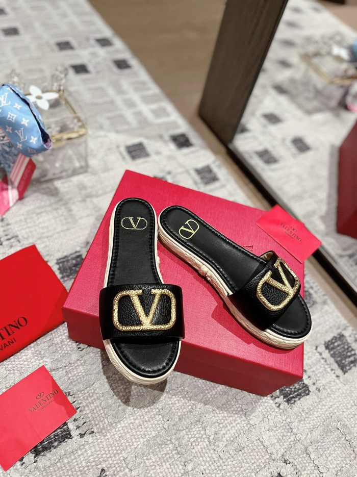 Valentino shoes 011 XM 042