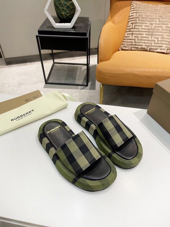 Burberry shoes 004 XM 081
