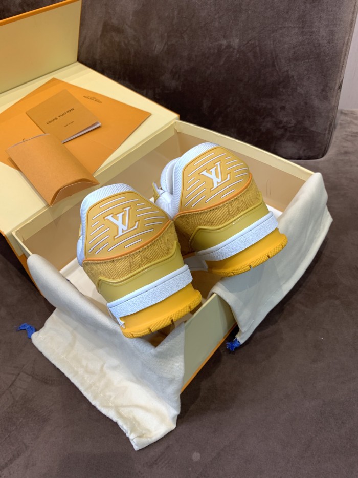 LV 001 Casual shoes XM 024