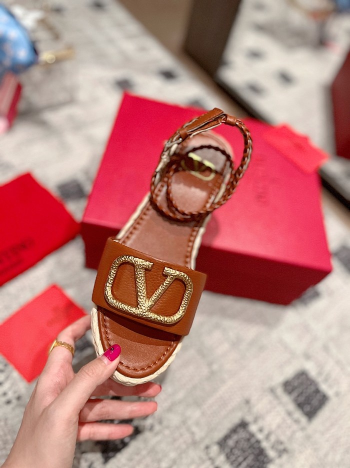 Valentino shoes 012 XM 072