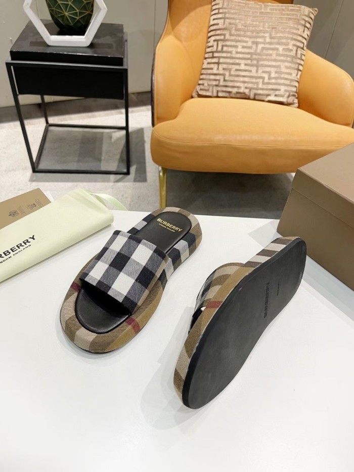 Burberry shoes 004 XM 081