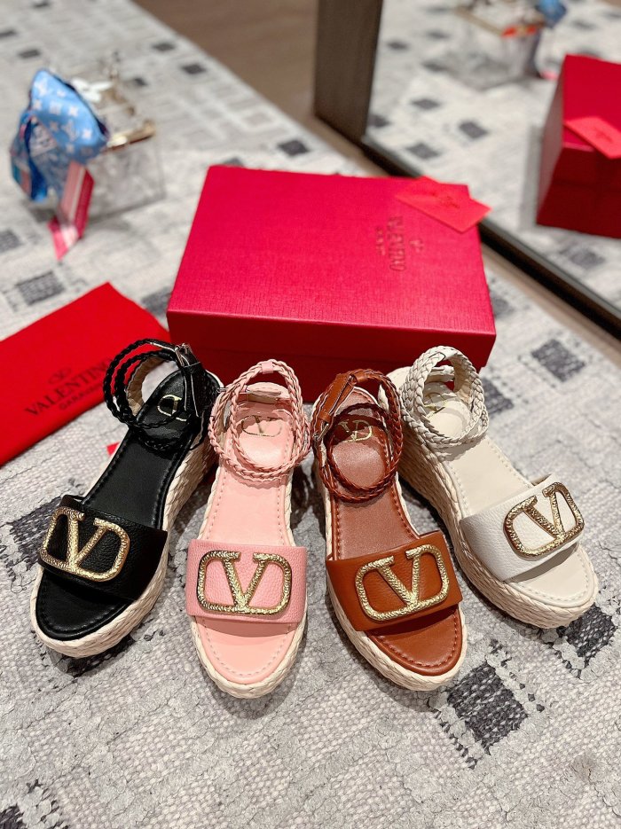 Valentino shoes 012 XM 072