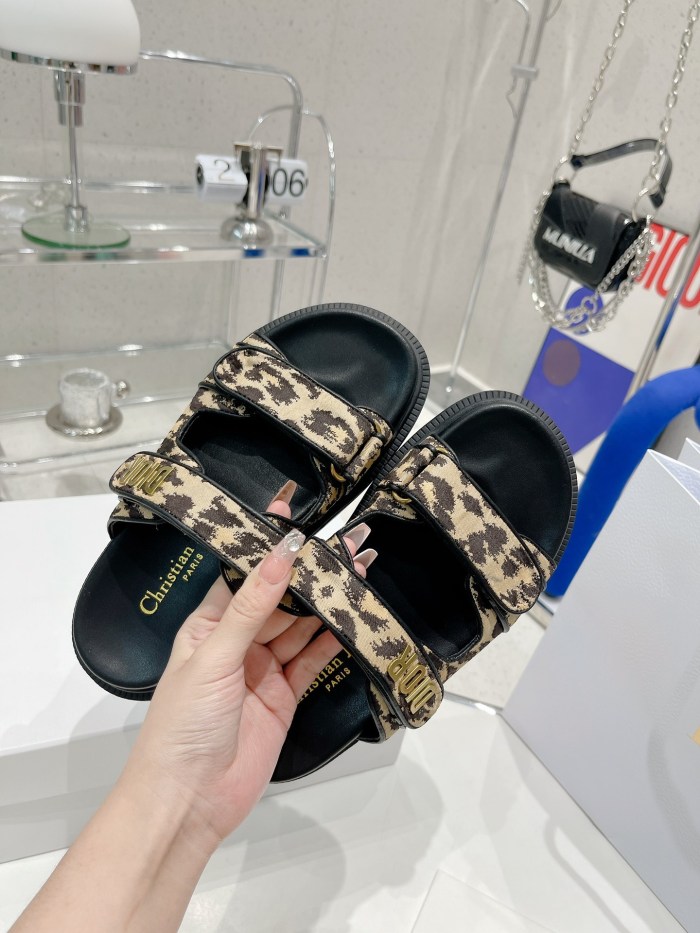 Dior shoes 013 XM 052