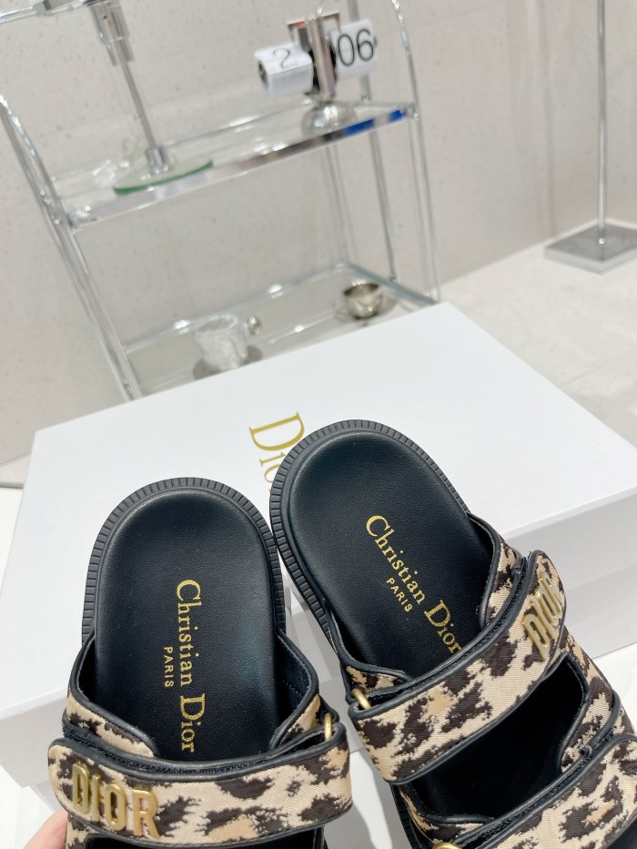 Dior shoes 013 XM 052