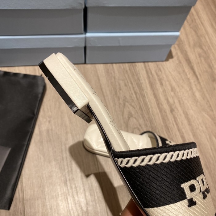 Prada shoes 024 XM 012