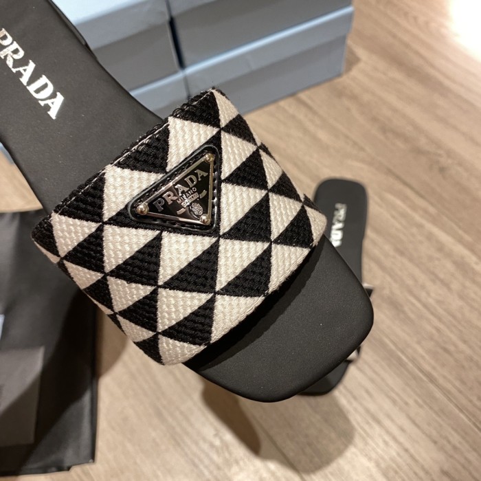 Prada shoes 025 XM 012