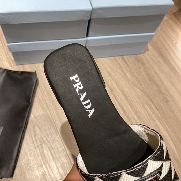 Prada shoes 025 XM 012