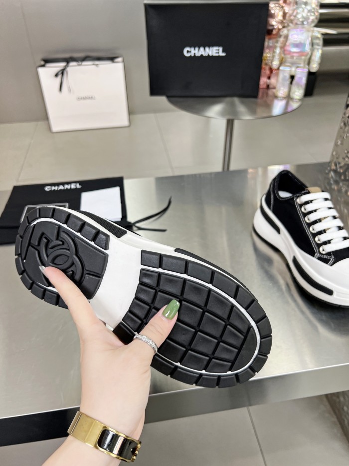 Chanel 004 Casual shoes XM 042