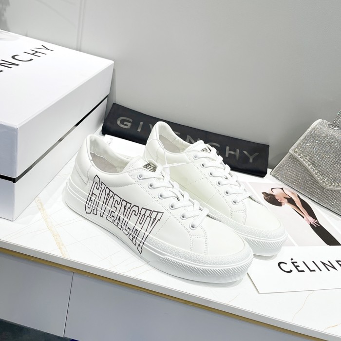 GIVENCHY 004 Casual shoes XM 023